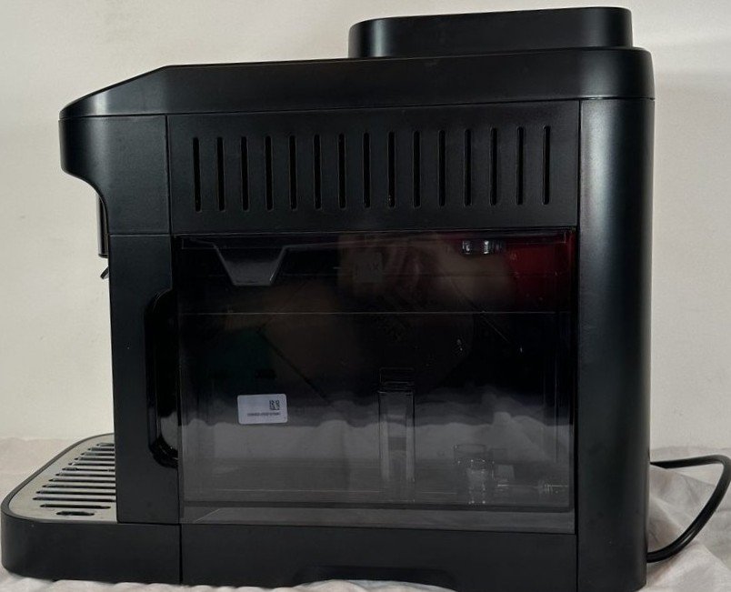 Réservoir d'eau amovible de la machine à café De'Longhi Magnifica Evo